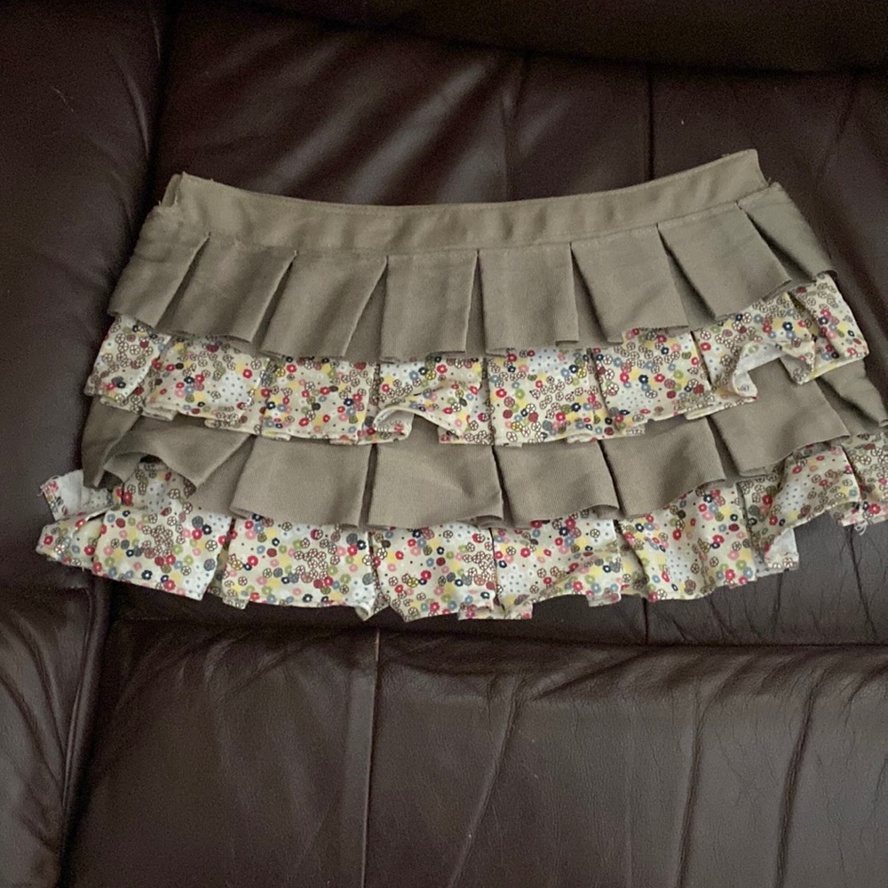 31 purse skirt (purse not included)